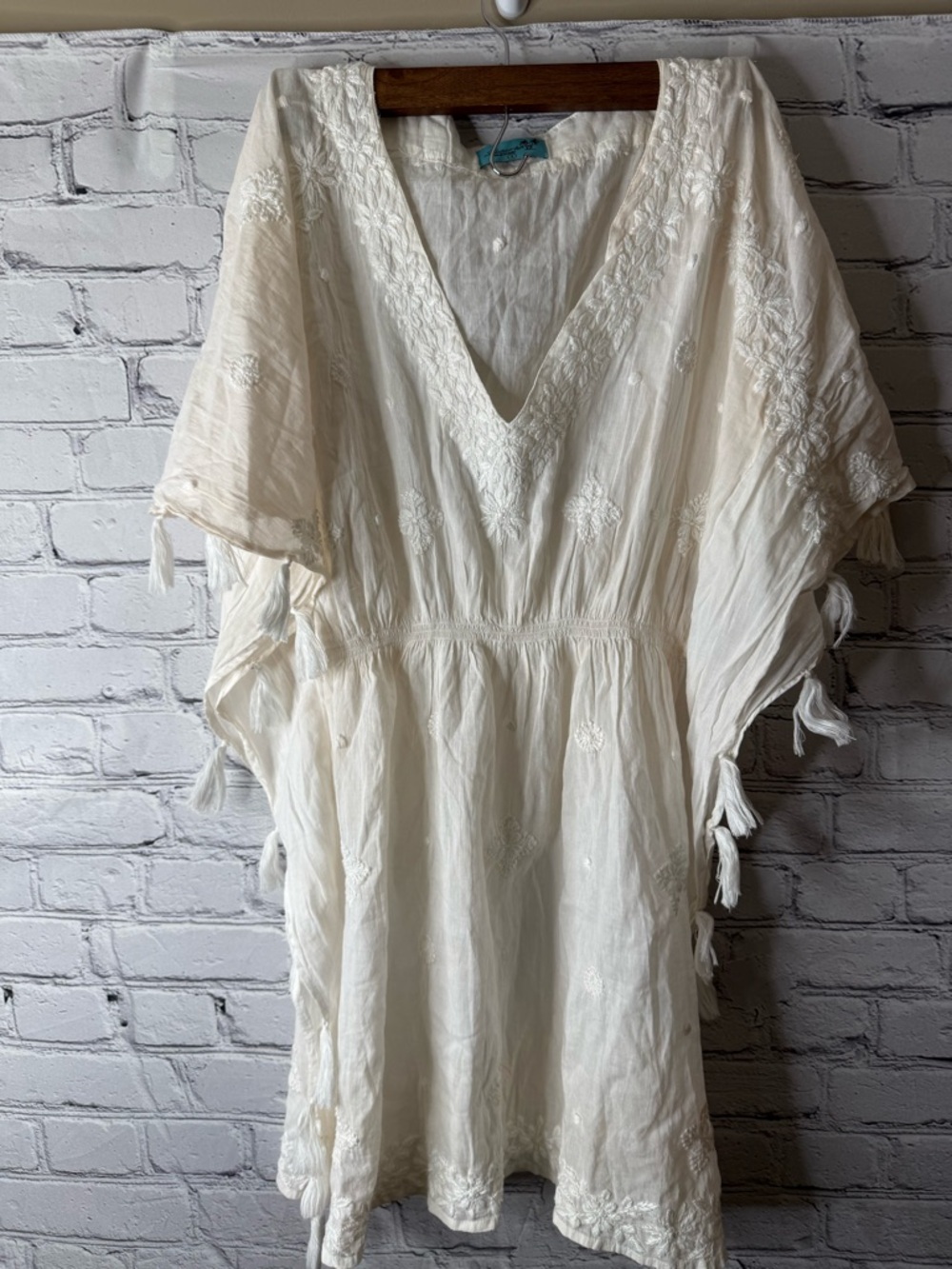 Letarte handmade Embroidered V-Neck Ivory Tunic swim cover up